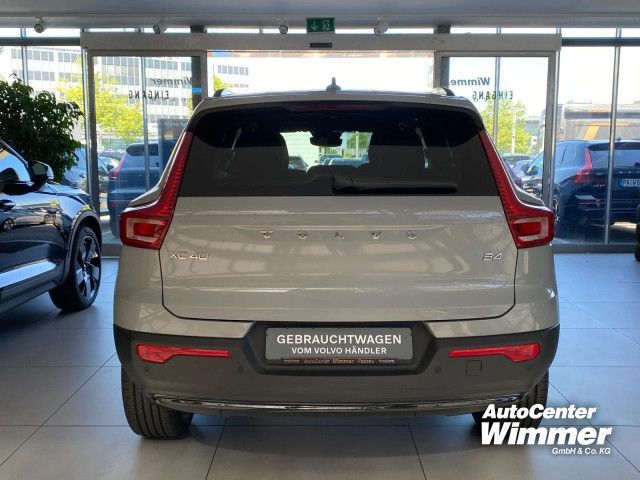 Volvo XC40 2024