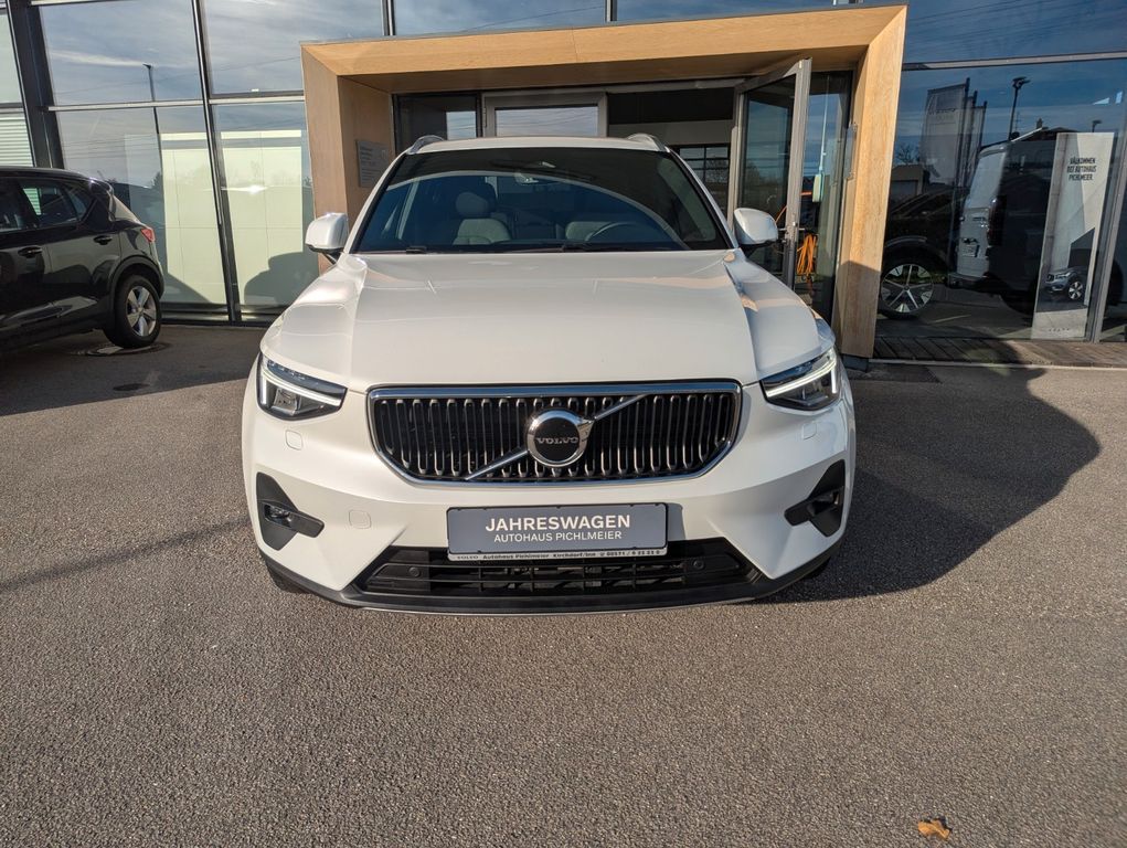 Volvo XC40 2024