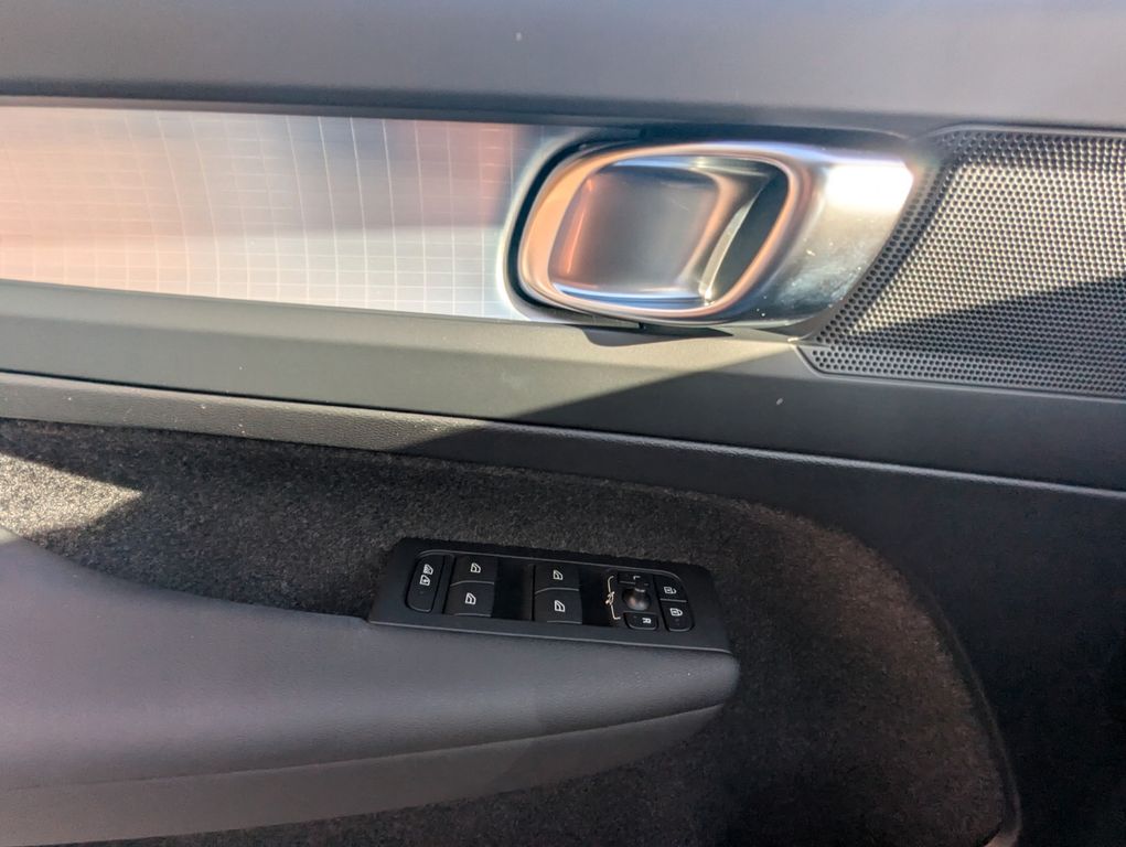 Volvo XC40 2024