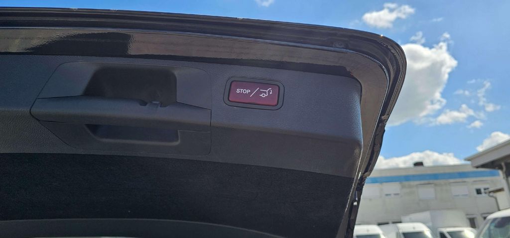 Mercedes-Benz E 300 2023