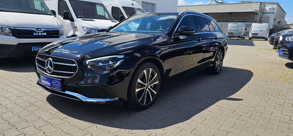 Mercedes-Benz E 300 2023