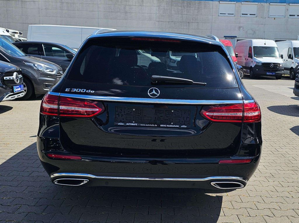Mercedes-Benz E 300 2023