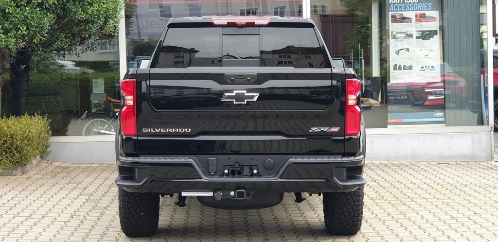 Chevrolet Silverado 2025