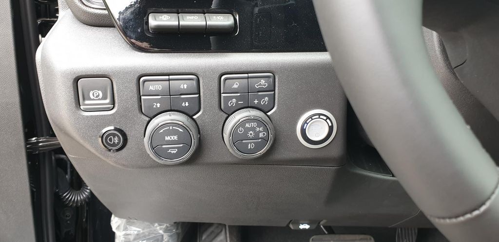 Chevrolet Silverado 2025