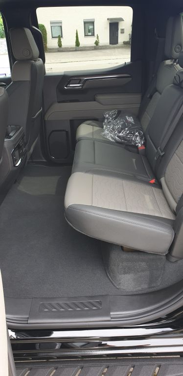 Chevrolet Silverado 2025