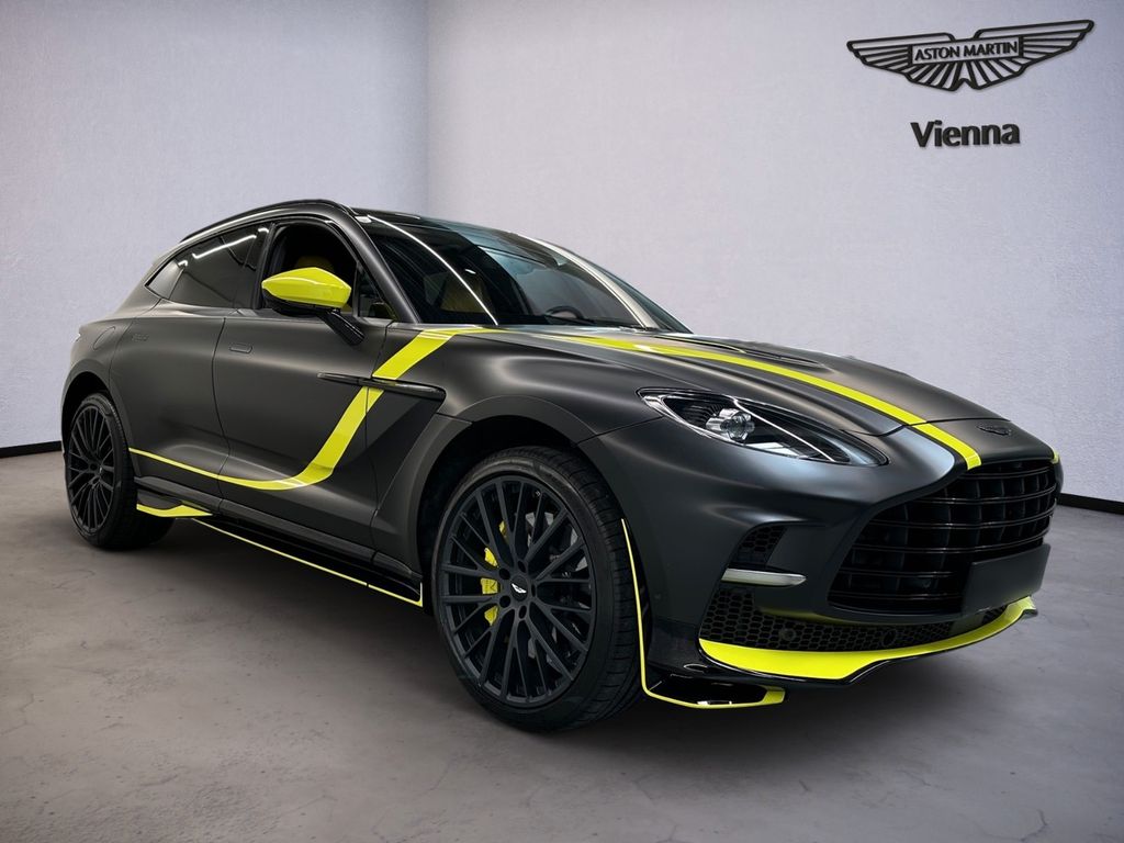 Aston Martin DBX 2023