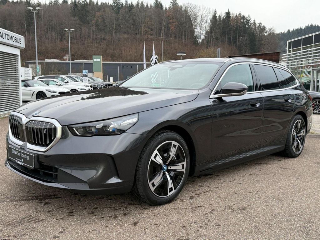 BMW i5 2025