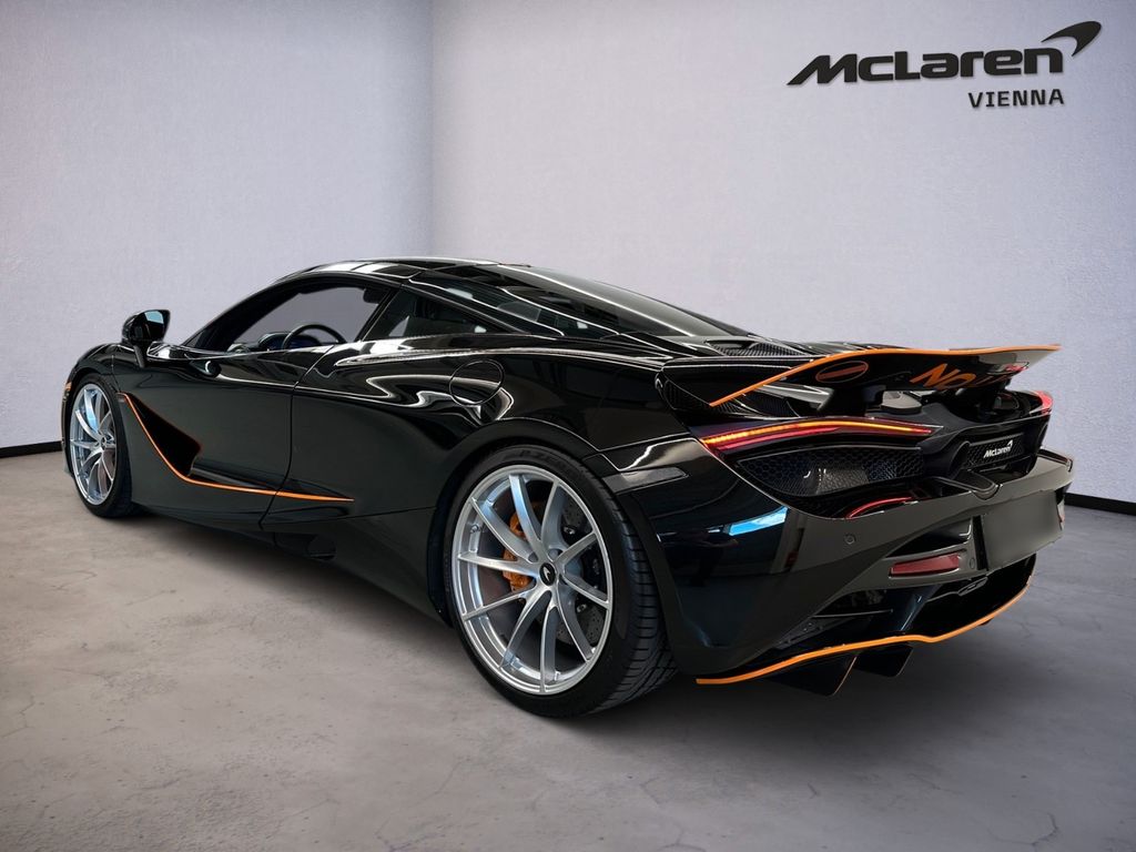 McLaren 720S 2022