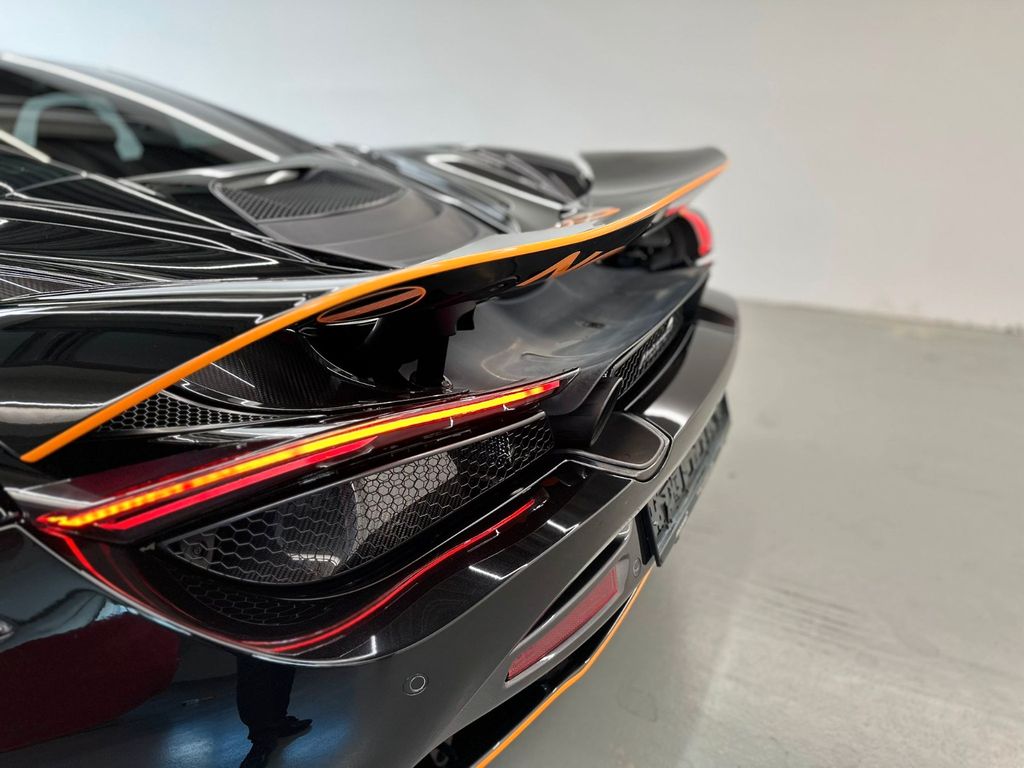 McLaren 720S 2022