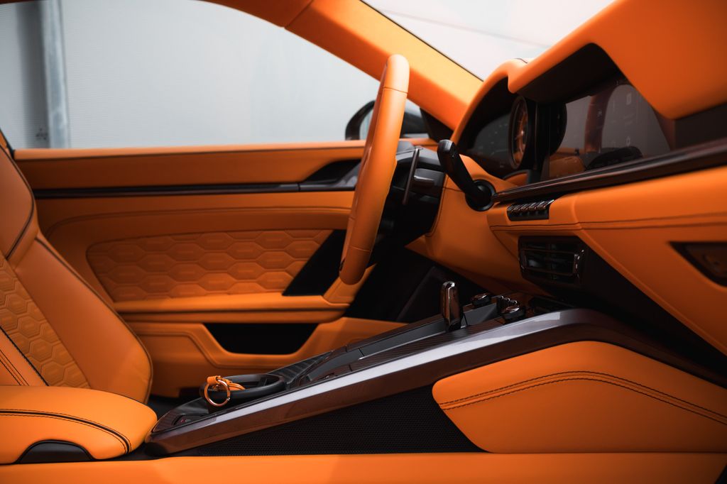 Porsche 992 2024