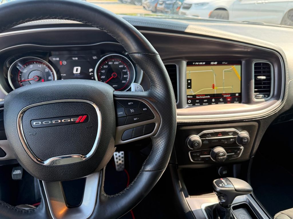 Dodge Charger 2021