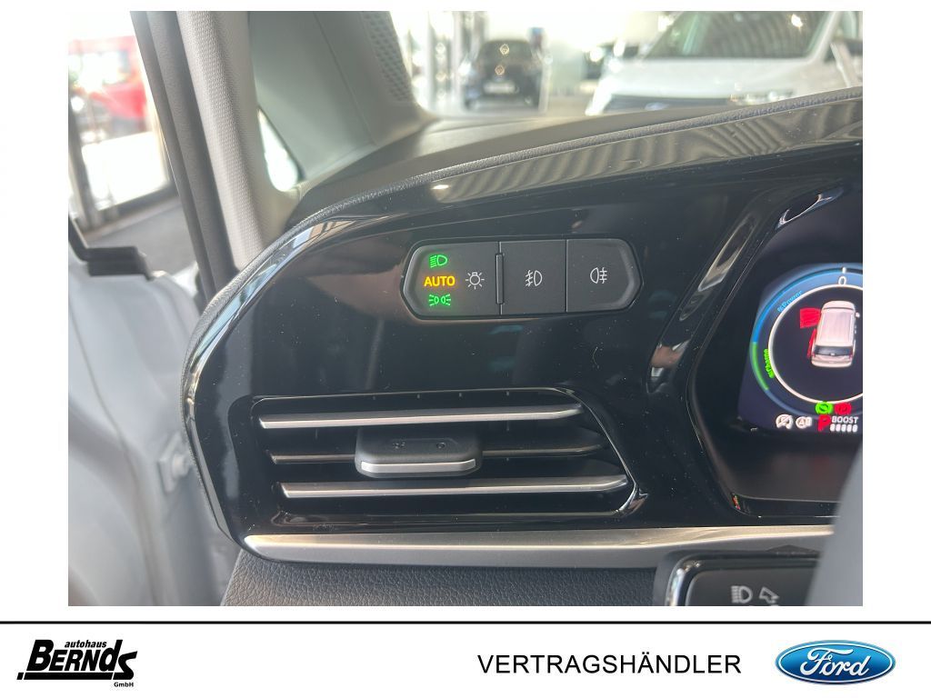 Ford Tourneo Connect 2025