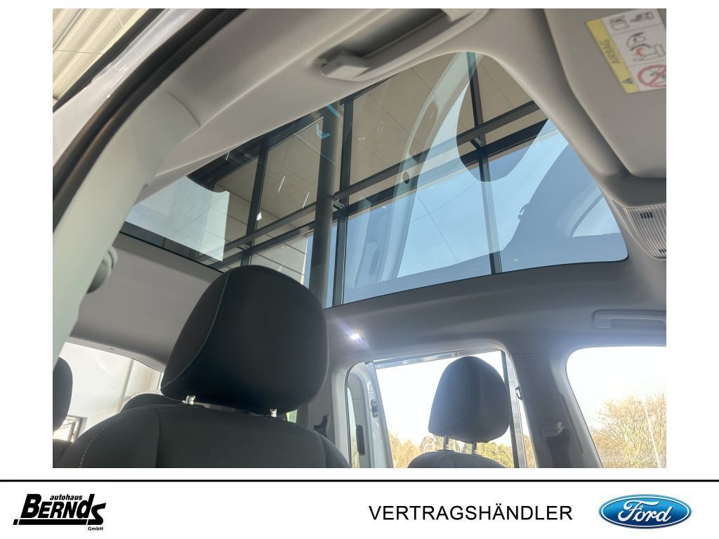 Ford Tourneo Connect 2025