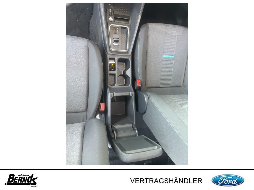 Ford Tourneo Connect 2025