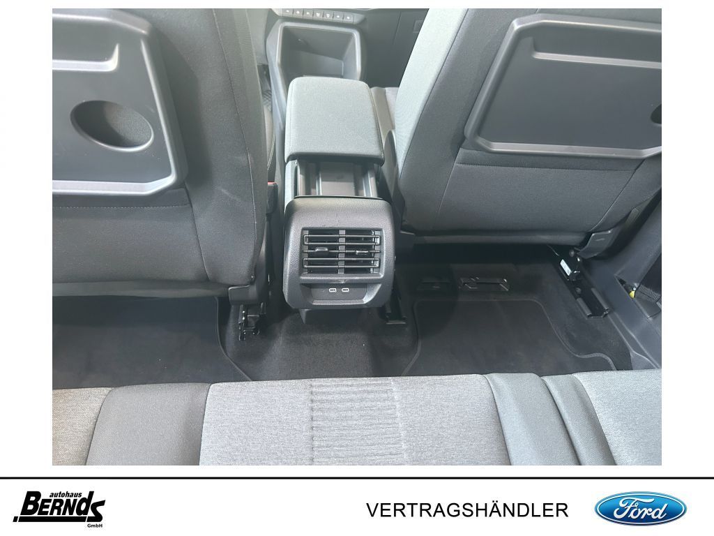 Ford Tourneo Connect 2025