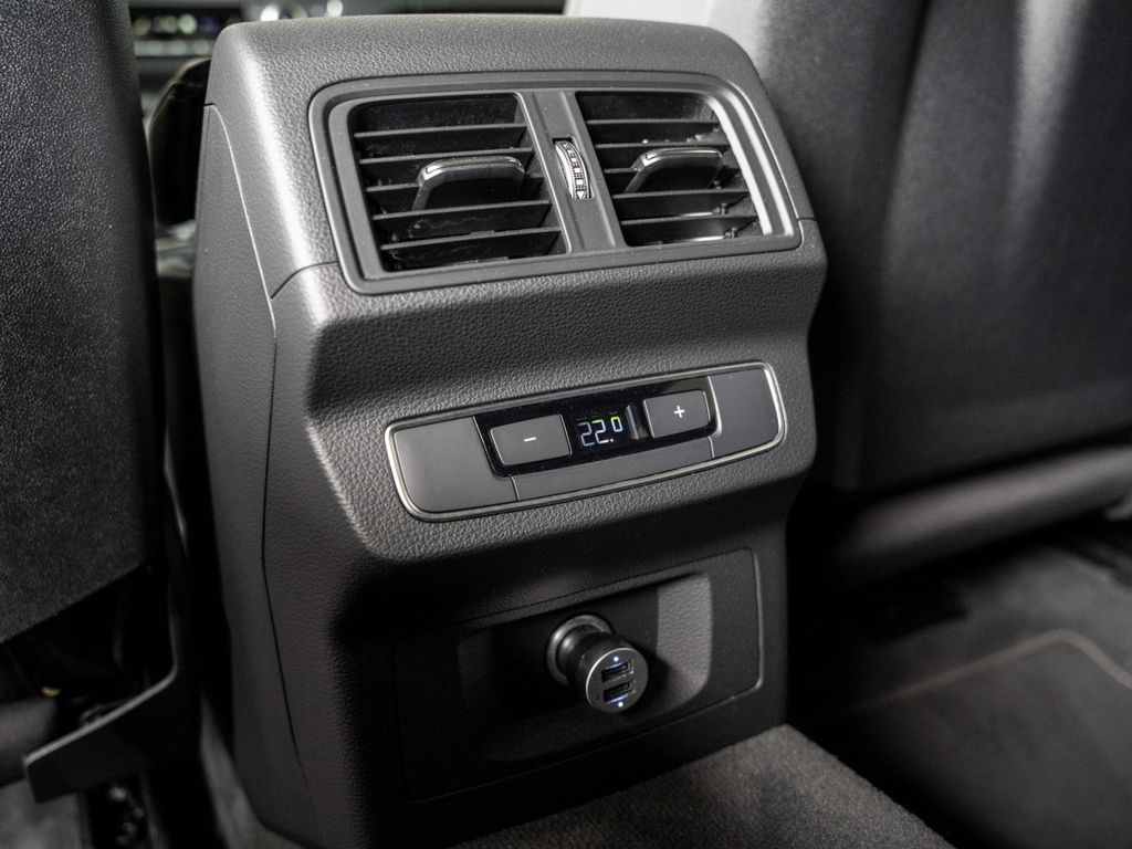 Audi SQ5 2022