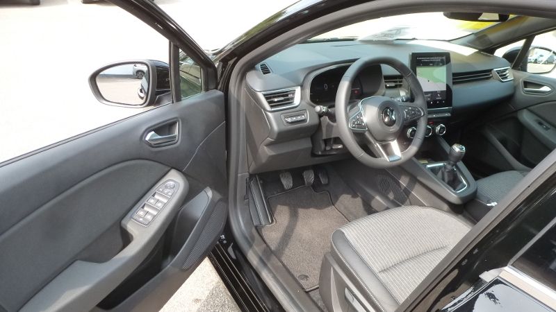 Mitsubishi Colt 2025