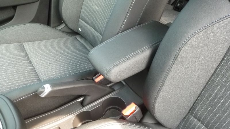 Mitsubishi Colt 2025