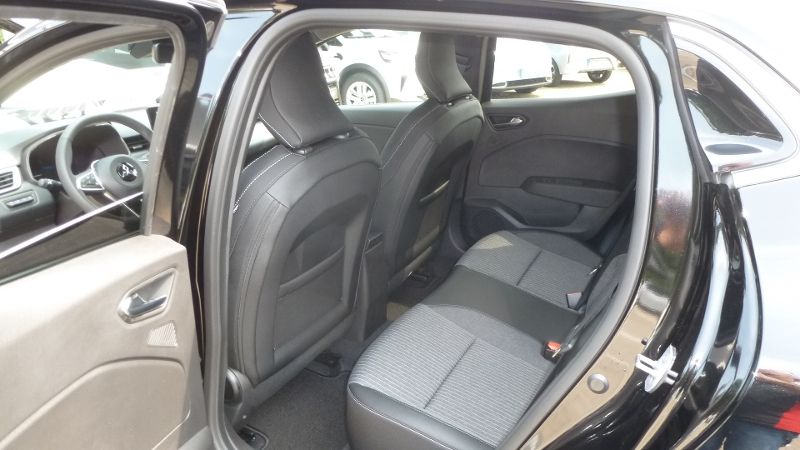 Mitsubishi Colt 2025