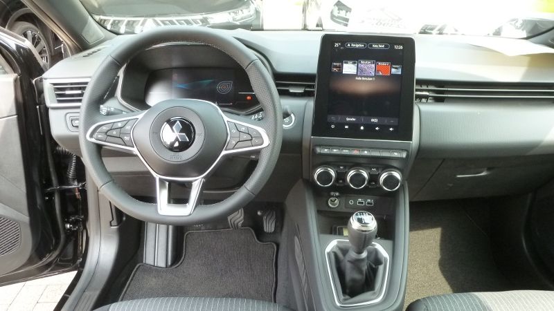 Mitsubishi Colt 2025