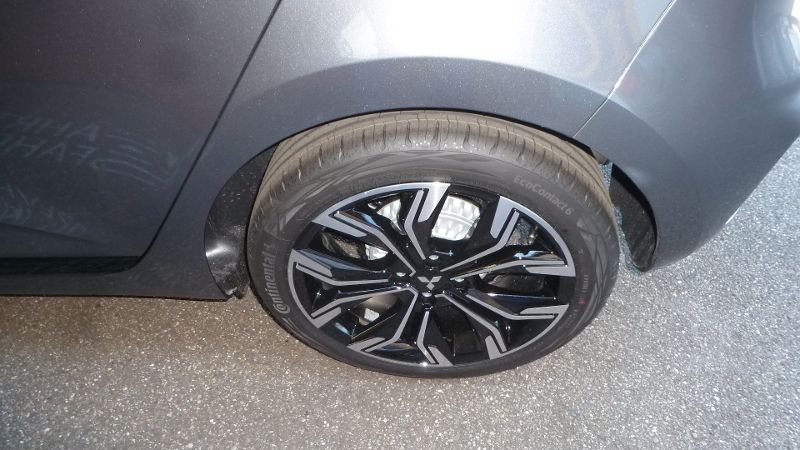 Mitsubishi Colt 2025