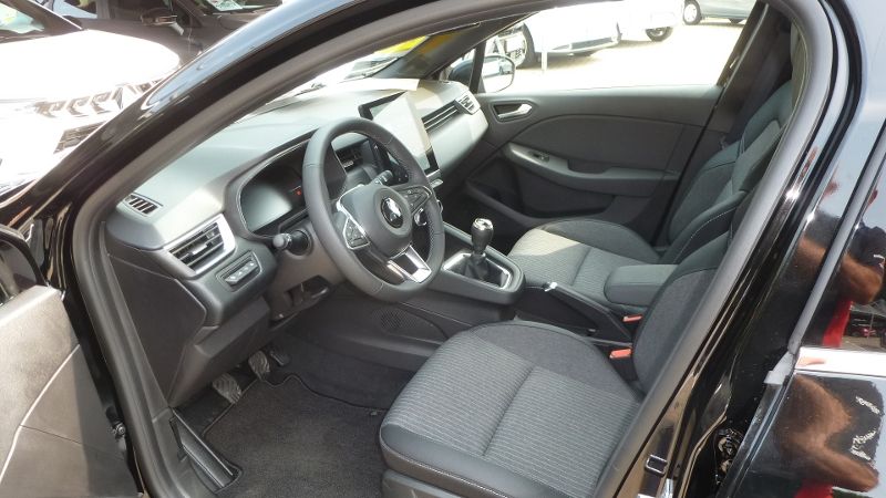 Mitsubishi Colt 2025