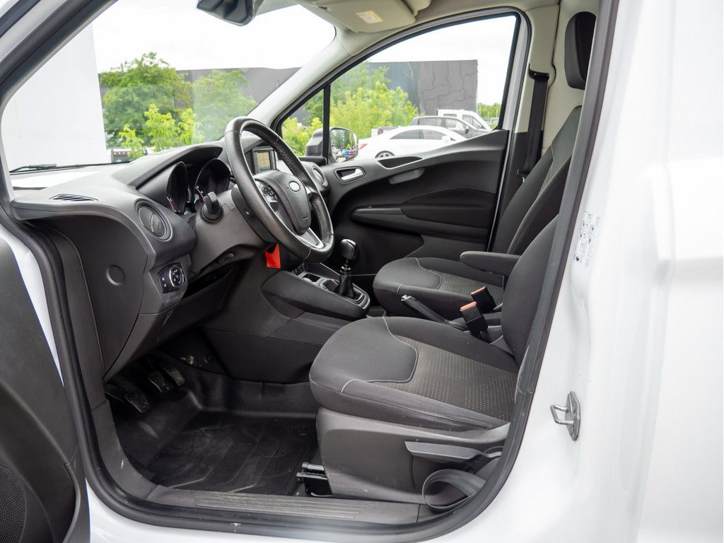 Ford Transit Courier 2020