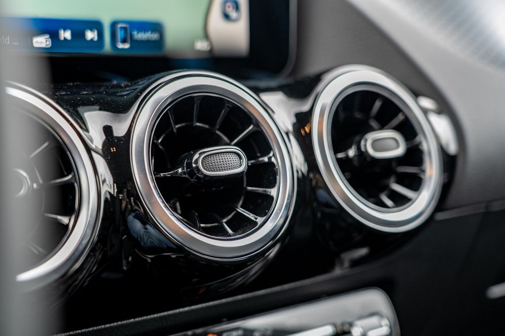 Mercedes-Benz B 180 2024