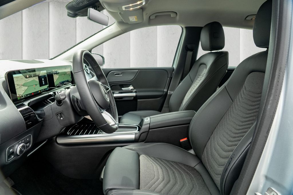 Mercedes-Benz B 180 2024