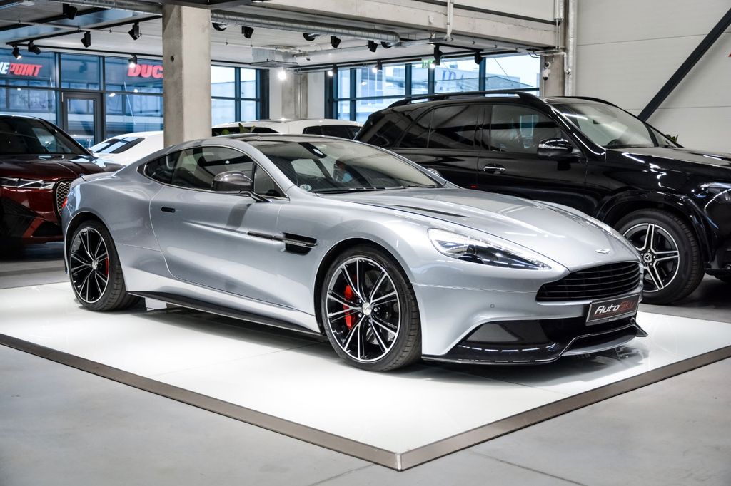 Aston Martin Vanquish 2013
