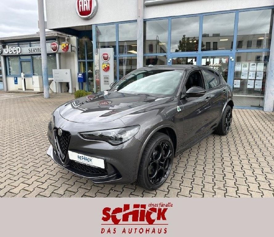 Alfa Romeo Stelvio 2025