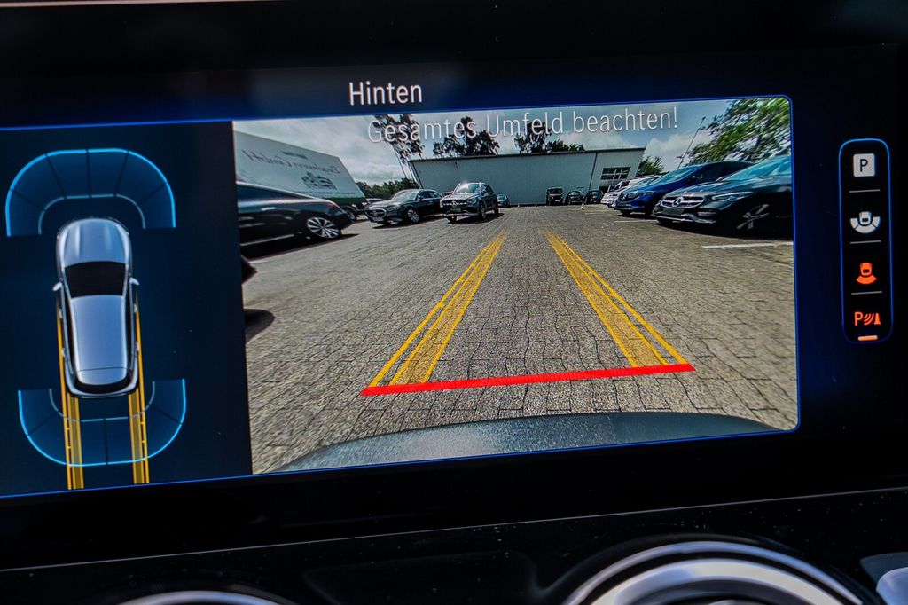 Mercedes-Benz EQA 2024