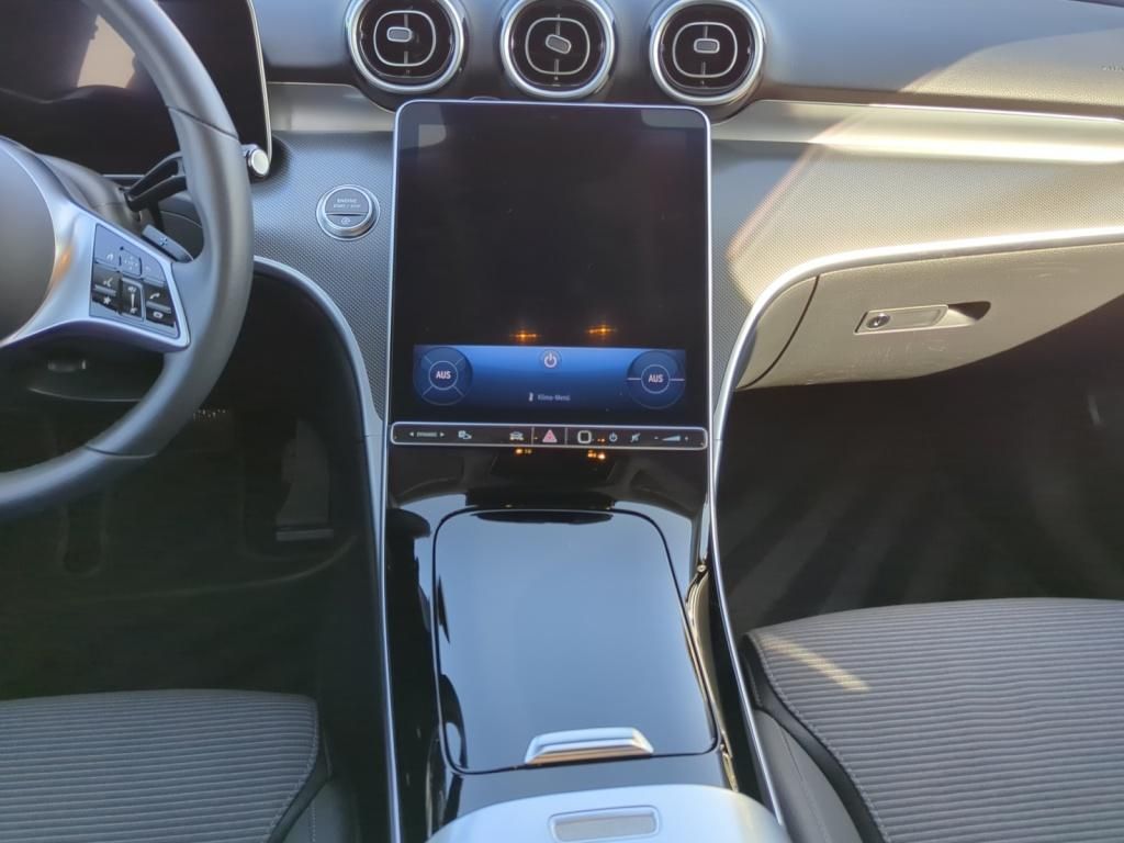 Mercedes-Benz C 200 2024