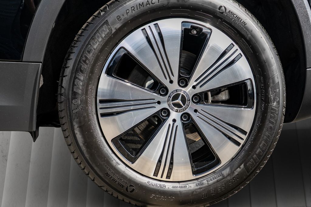 Mercedes-Benz EQA 2024