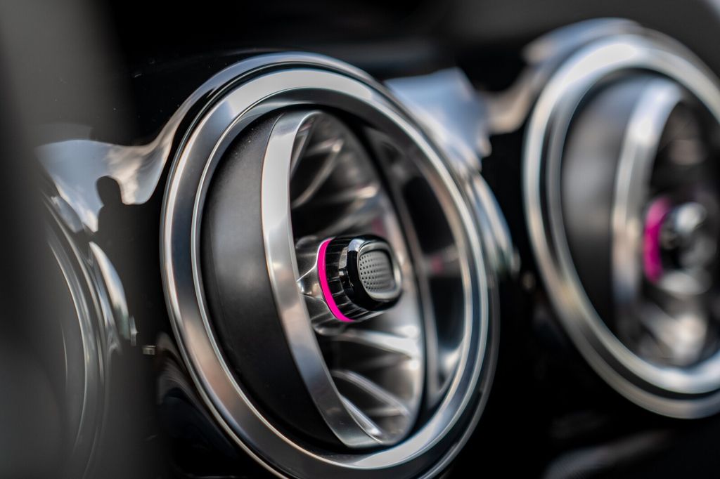 Mercedes-Benz EQA 2024