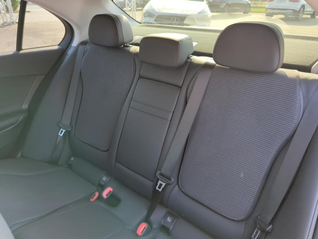 Mercedes-Benz C 200 2024