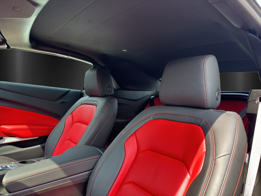 Chevrolet Camaro 2025