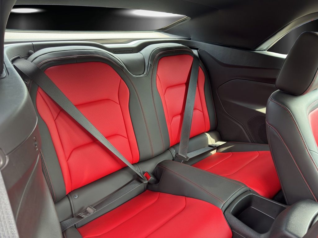 Chevrolet Camaro 2025