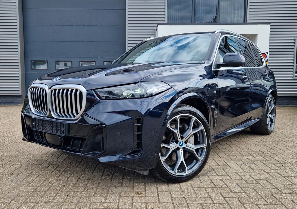 BMW X5 2023