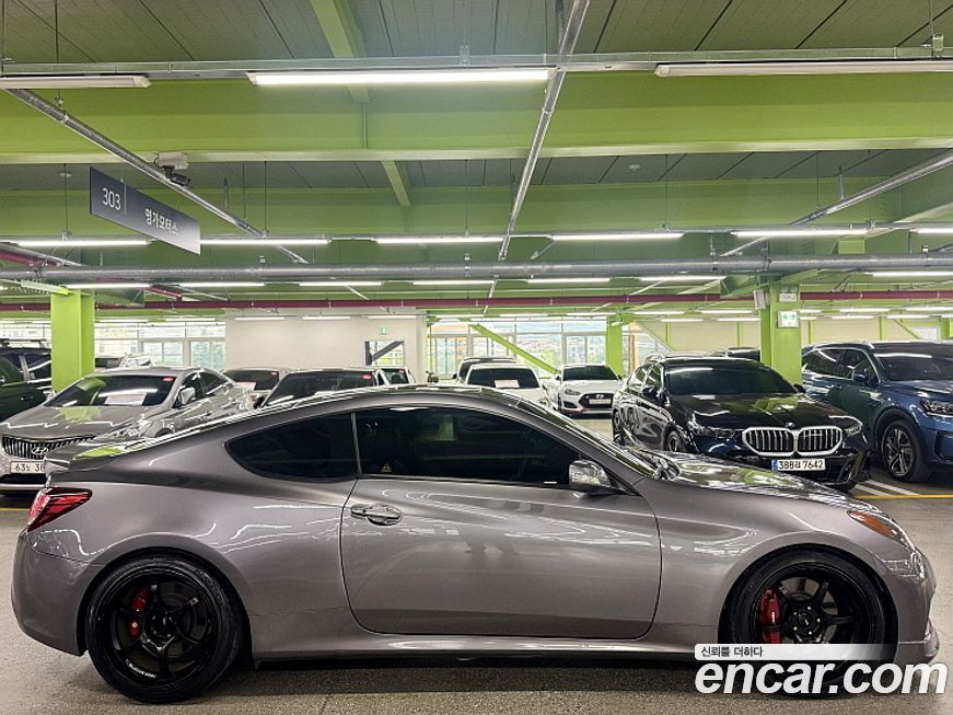 Hyundai Genesis 2009