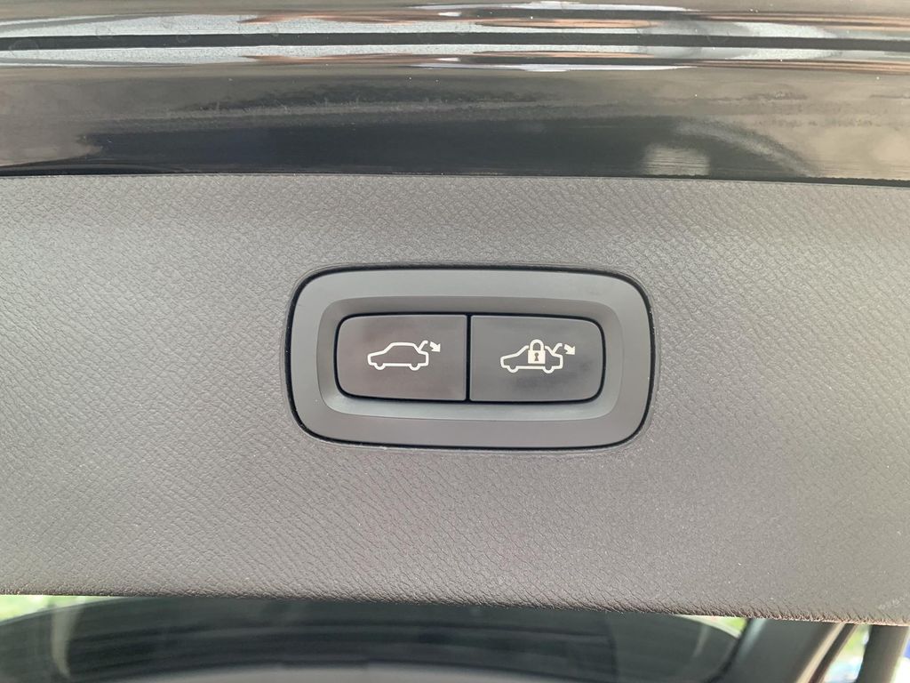 Volvo XC90 2019