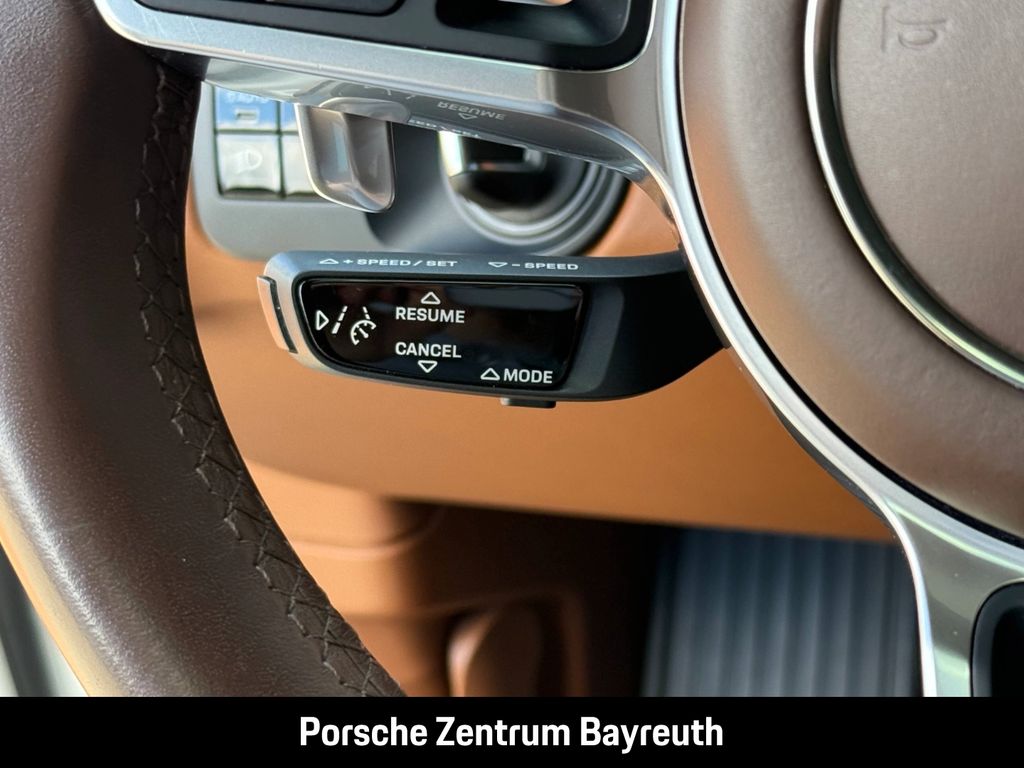 Porsche Cayenne 2021