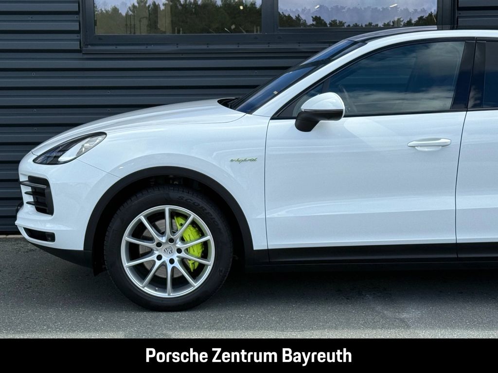 Porsche Cayenne 2021