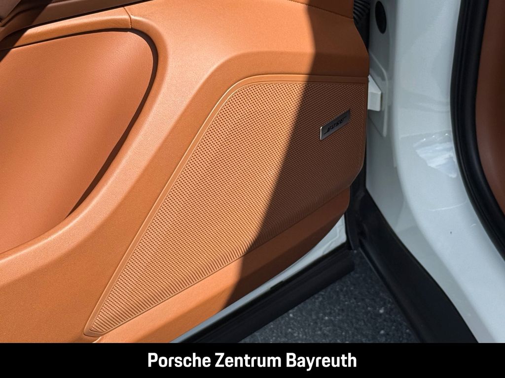 Porsche Cayenne 2021
