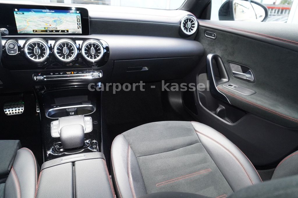 Mercedes-Benz CLA 200 2021