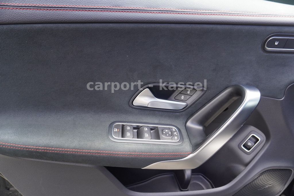 Mercedes-Benz CLA 200 2021