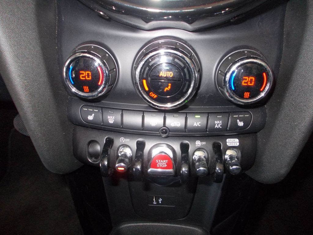 MINI Cooper Cabrio 2023