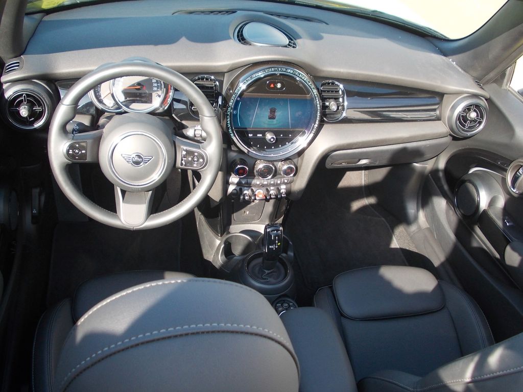 MINI Cooper Cabrio 2023