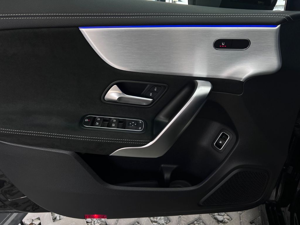 Mercedes-Benz A 250 2021