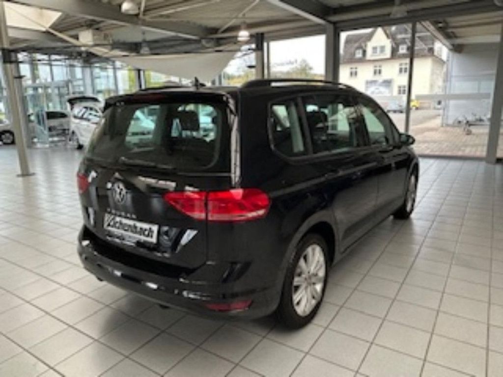 Volkswagen Touran 2024